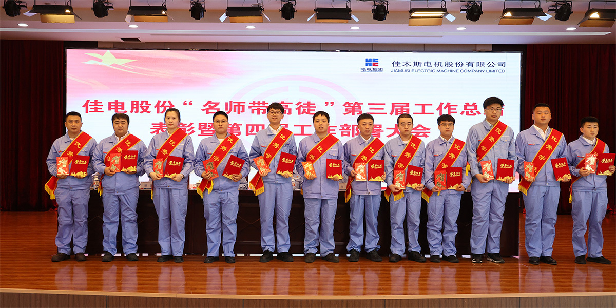 10FDC6C3F047C1613F5BCA233C7_7A0FEE4E_5D27E.jpg?e=