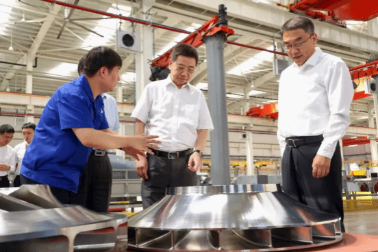 F9A196DC71B15E27F62994A33AE_B03D2562_1D3E5